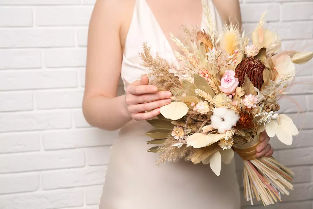 Comment choisir le bouquet de mariée parfait pour votre grand jour